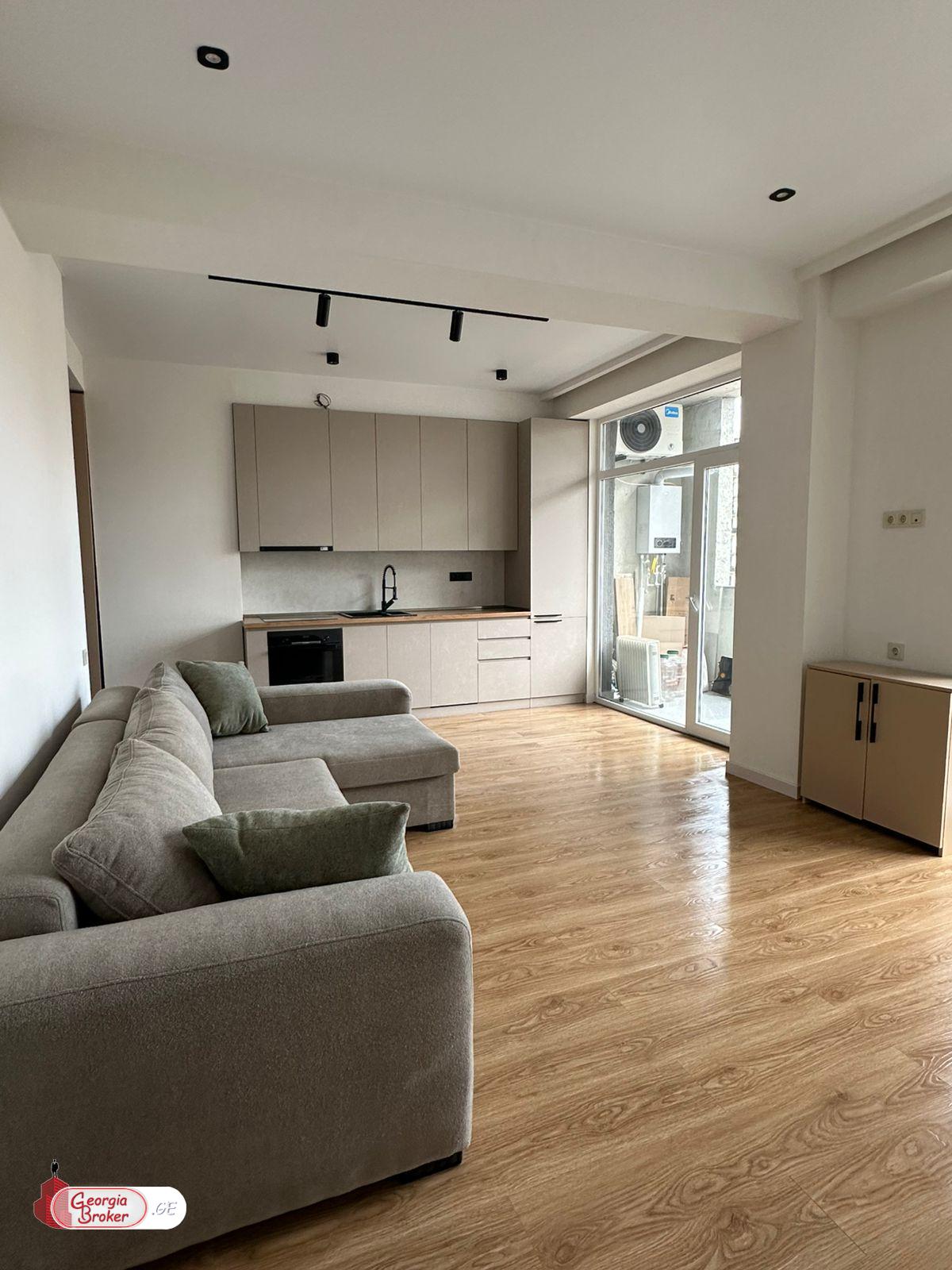 nearly repaired 3-room apartment for sale